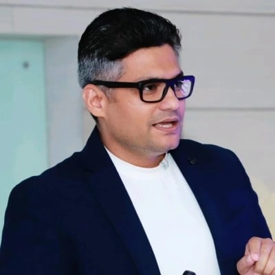 Capt.(Dr.) Pranav Prasoon Thakur